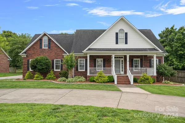 2273 Stallings RD, Harrisburg, NC 28075