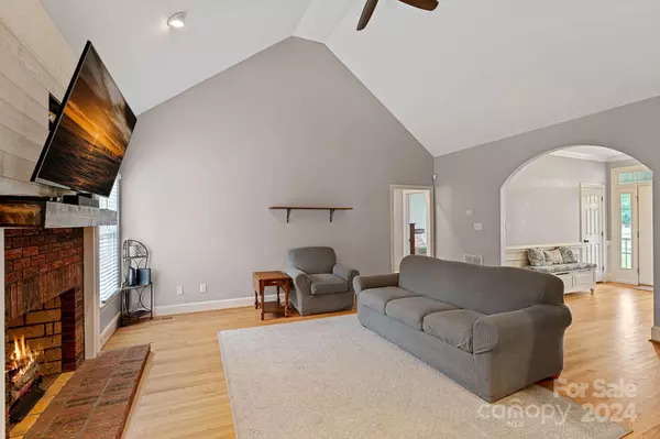 Harrisburg, NC 28075,2273 Stallings RD