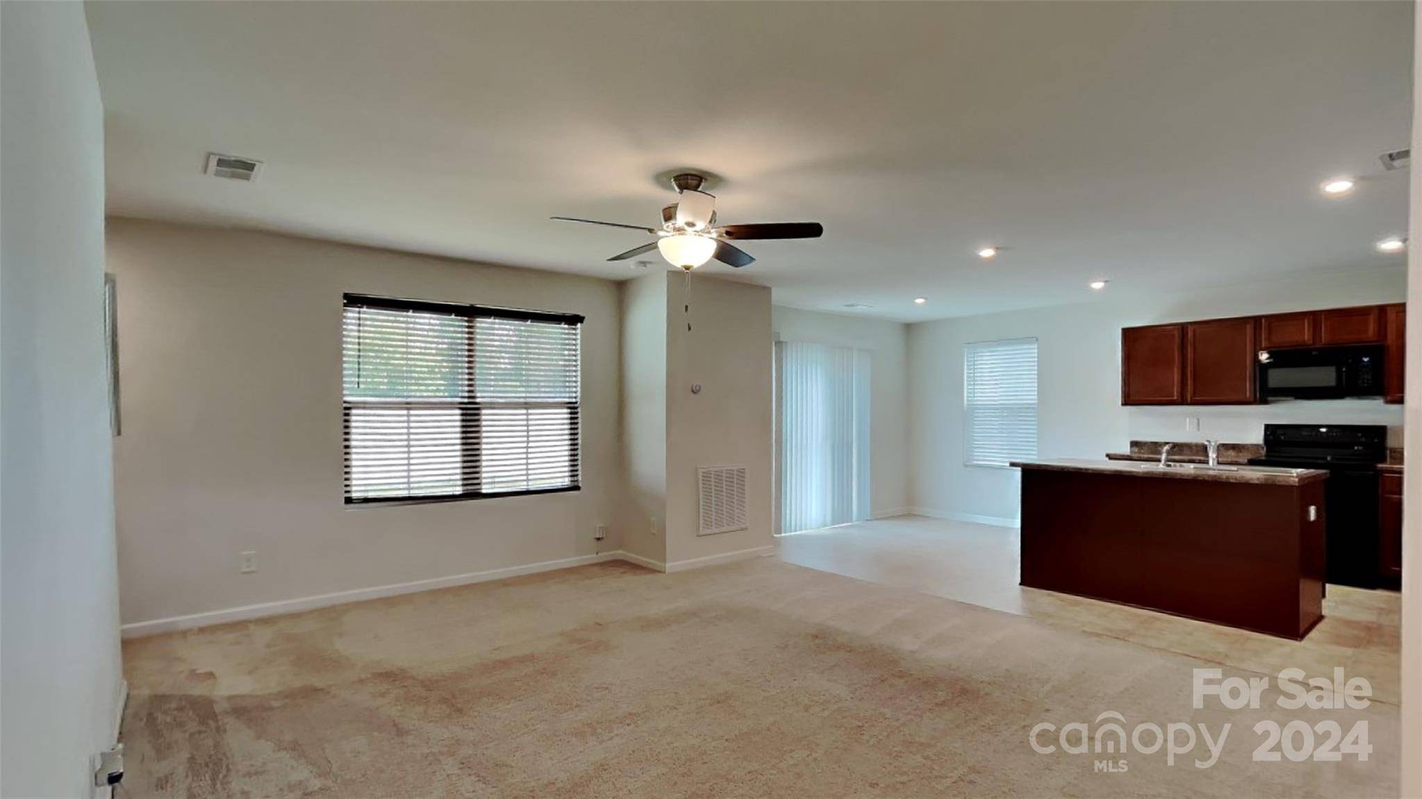 Charlotte, NC 28269,5123 Downhaul DR