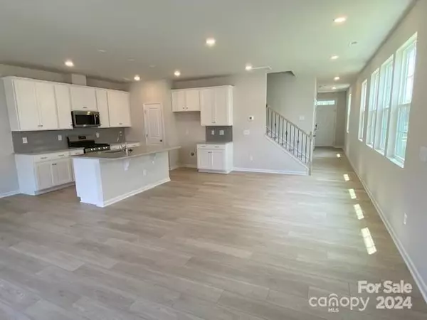 Fort Mill, SC 29715,4463 Potters Wheel DR #513