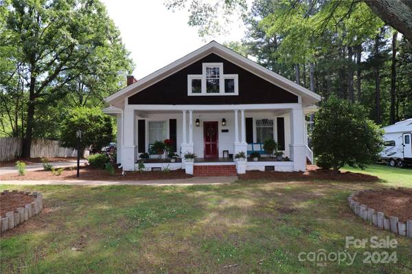 321 S Pink ST, Cherryville, NC 28021