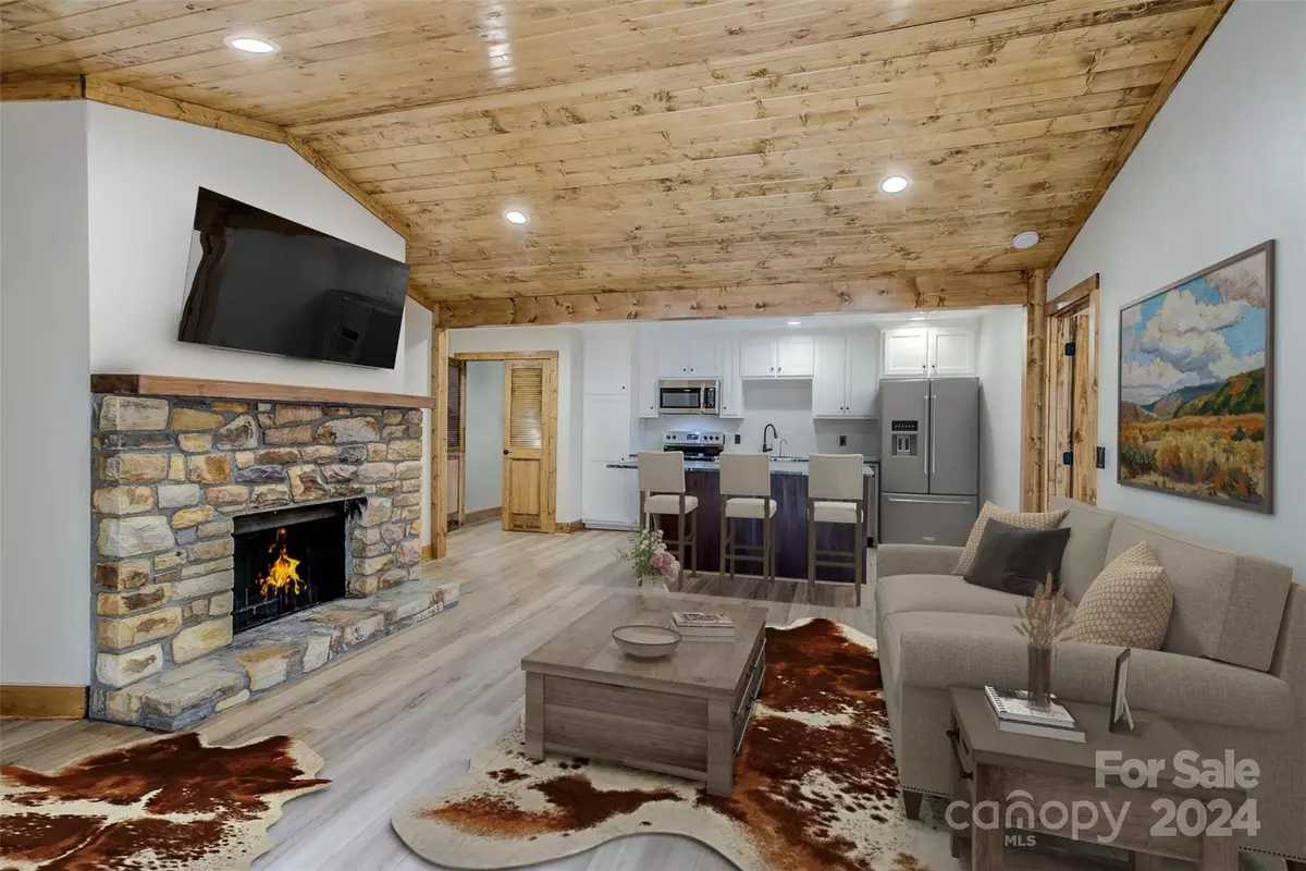 Blowing Rock, NC 28605,131 Glen Burney AVE #A8