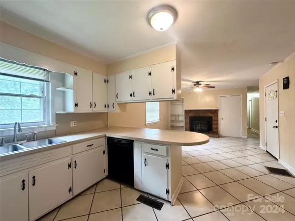 Hudson, NC 28638,1151 Dusty Oak LN