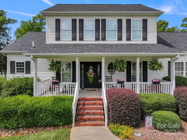 Denton, NC 27239,303 Potters LNDG