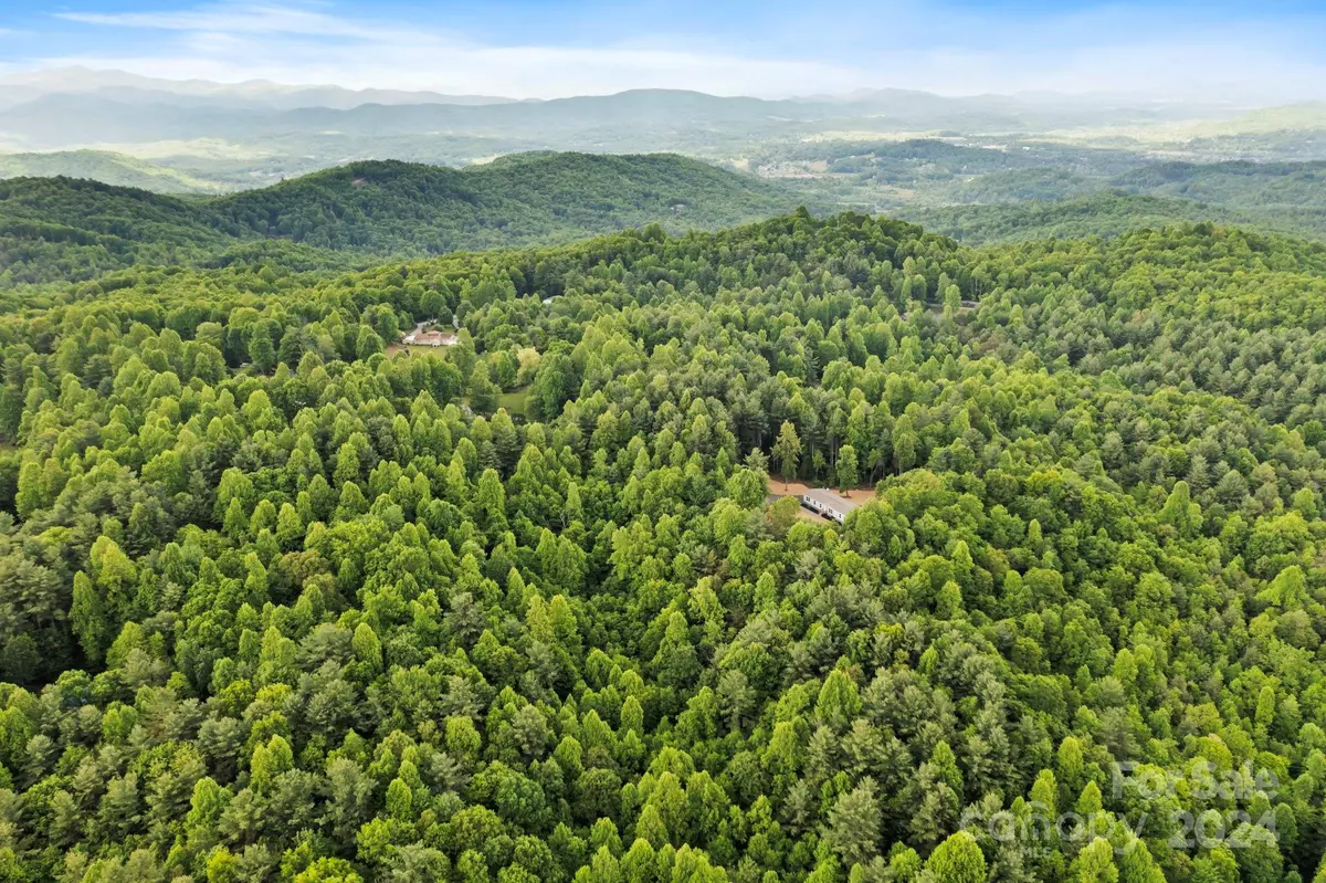 Hendersonville, NC 28739,9999 Kira LN #4