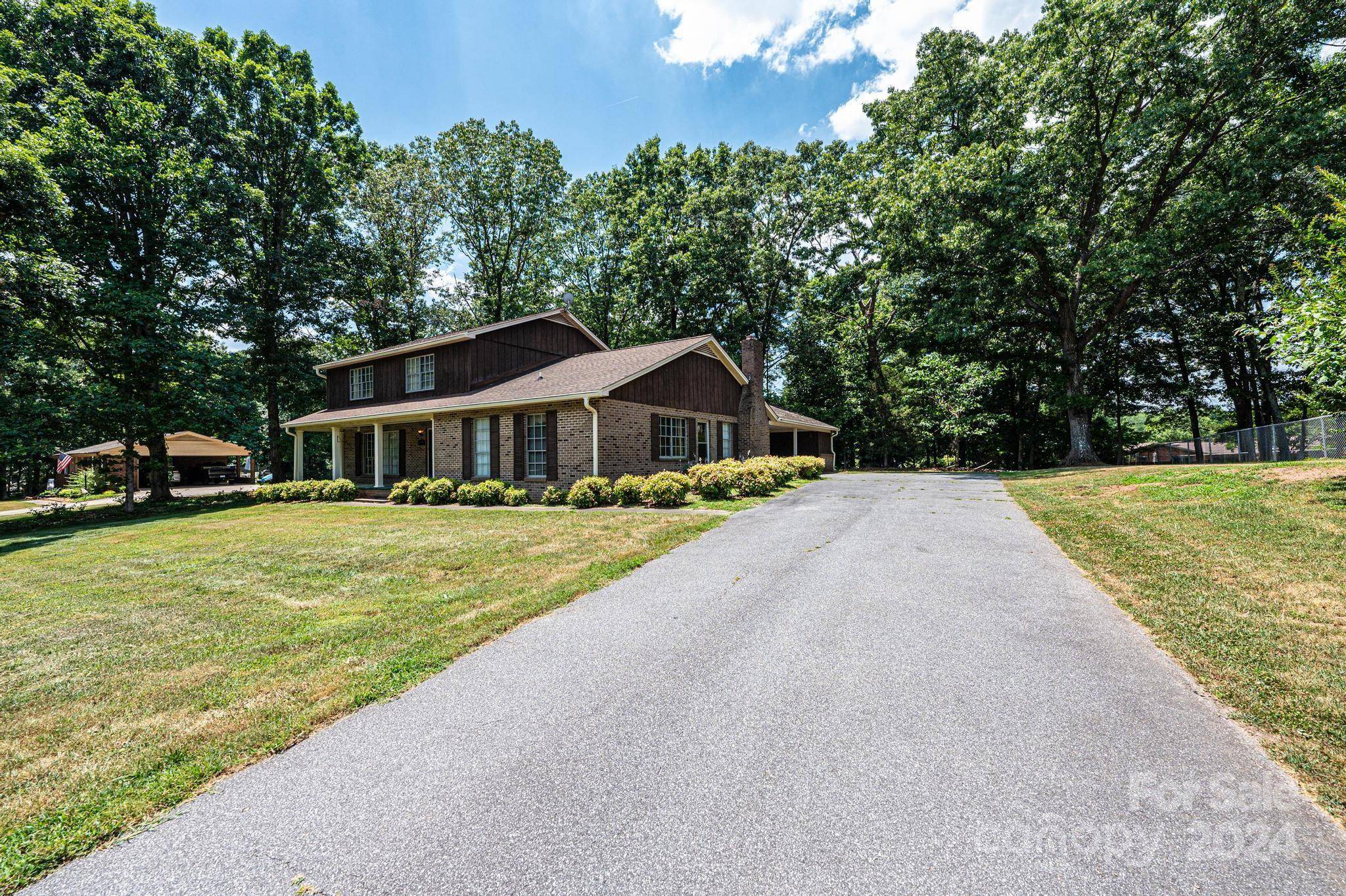Hickory, NC 28601,2340 Horseshoe Bend RD NE