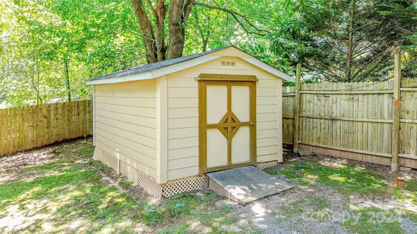 Rutherfordton, NC 28139,111 Stonesthrow LN