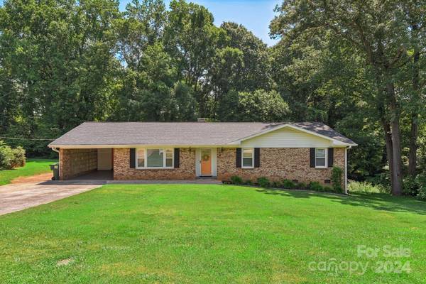 1600 Fleetwood DR,  Gastonia,  NC 28054