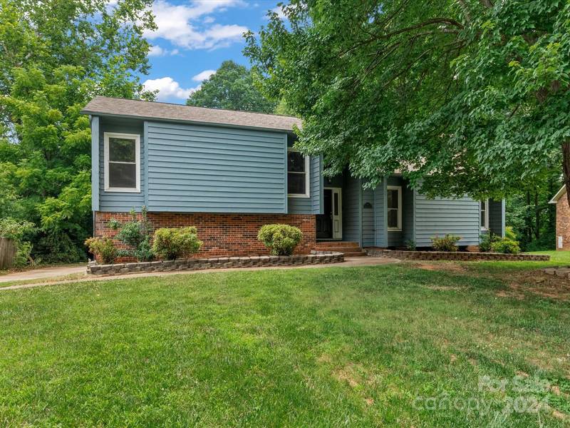 115 Highview CIR, Statesville, NC 28625