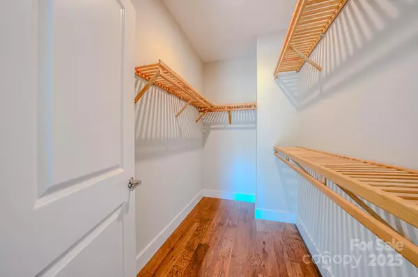 Asheville, NC 28804,167 Collin PL #21