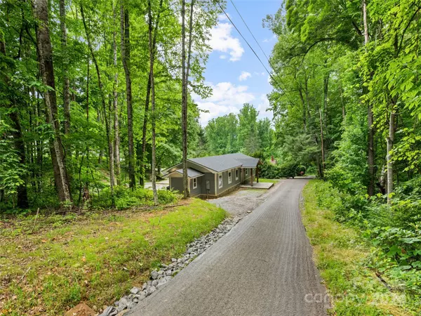 Waynesville, NC 28786,15 Dutch Apple LN