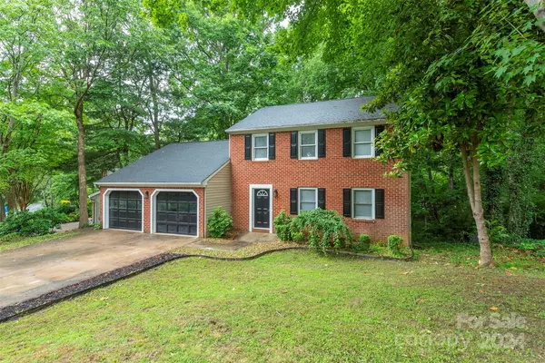 39 Foxberry DR,  Arden,  NC 28704