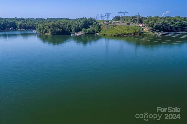 Mount Holly, NC 28120,713 Island Point RD