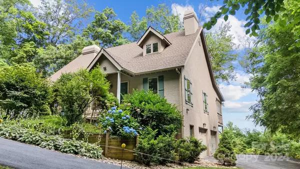 Fairview, NC 28730,57 Roseanne LN
