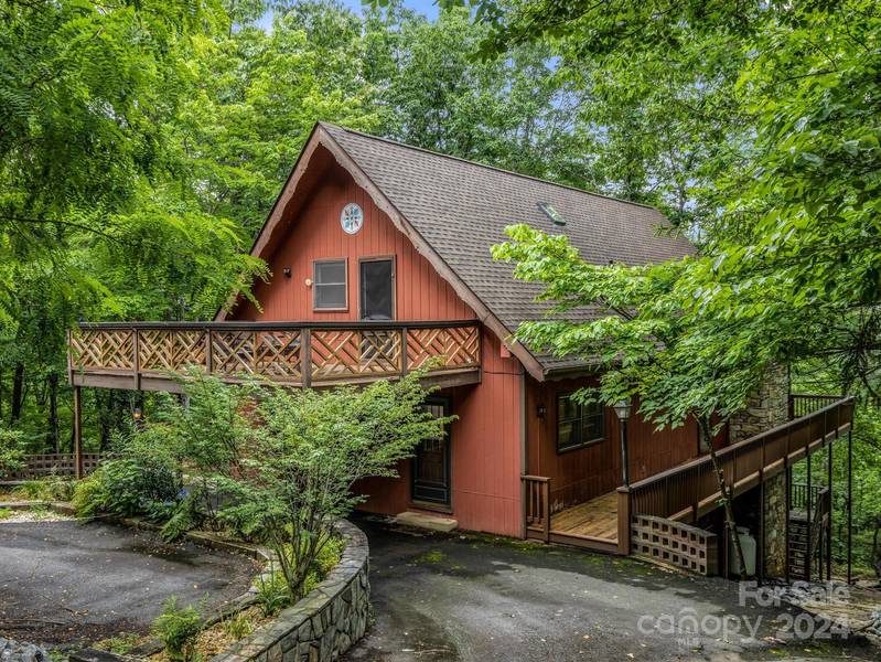 161 Summit CT, Lake Lure, NC 28746