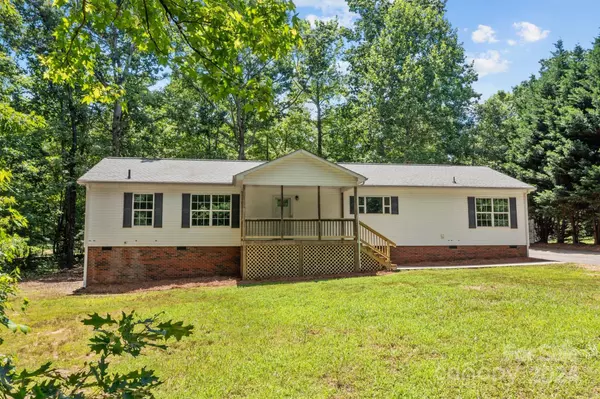 Maiden, NC 28650,3750 Rolling View LN