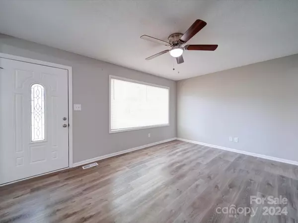 Bessemer City, NC 28016,1001 N 6th ST