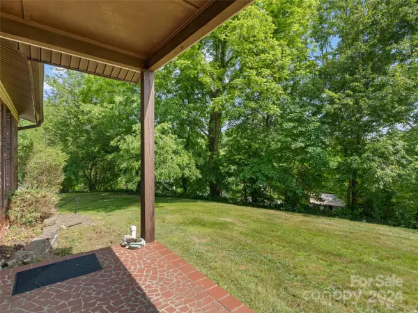 Asheville, NC 28806,138 Newfound RD