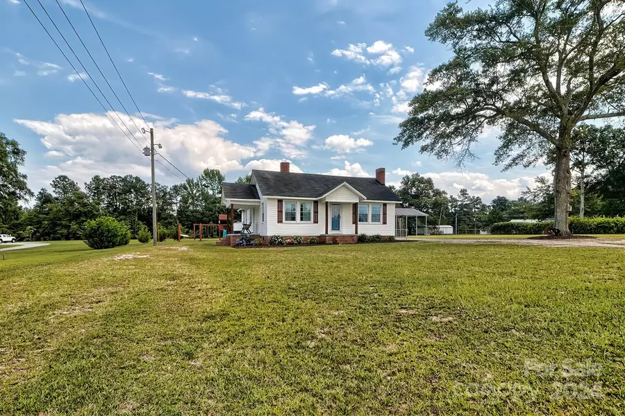 148 Barrett RD, Heath Springs, SC 29058