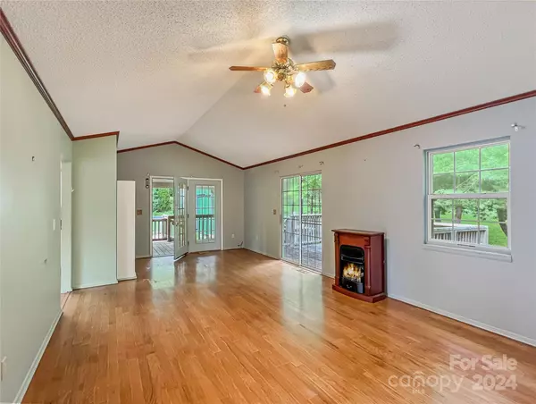 Fairview, NC 28730,1 Bear TRL