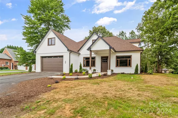 10 Trey CT, Granite Falls, NC 28630