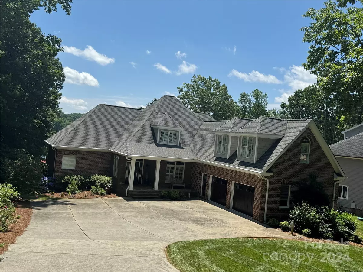 Mooresville, NC 28117,106 Emerald Point LN