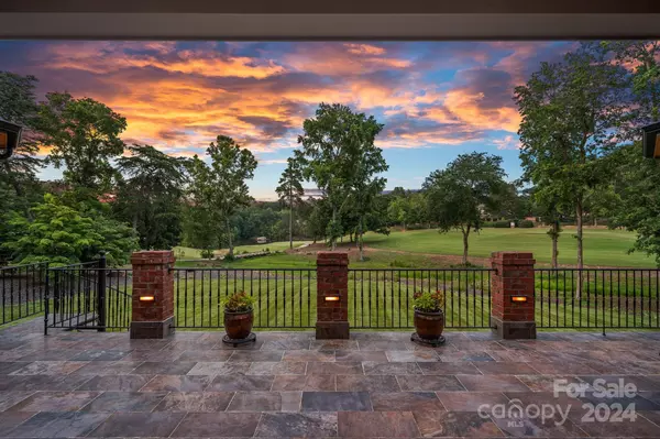 New London, NC 28127,1727 Southpoint LN