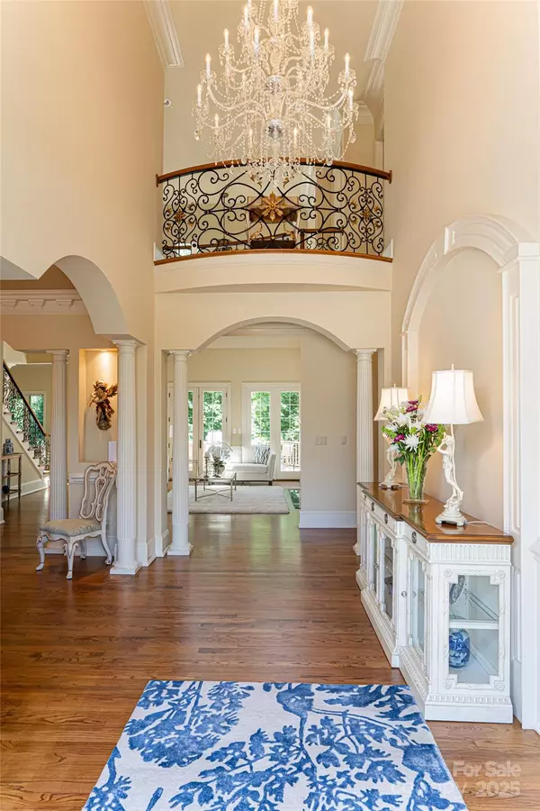 Asheville, NC 28803,2005 Viburnum LN