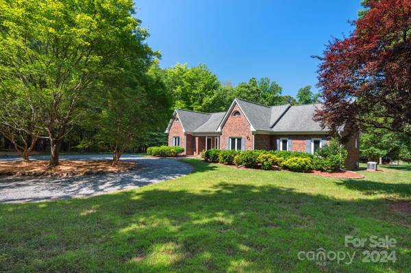 2500 Valley Farm RD, Waxhaw, NC 28173