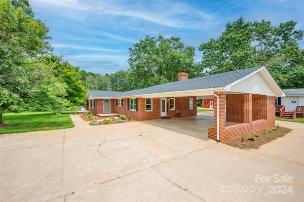 1241 County Line RD, Rutherfordton, NC 28139