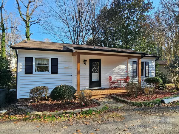 218 Davis DR, Morganton, NC 28655