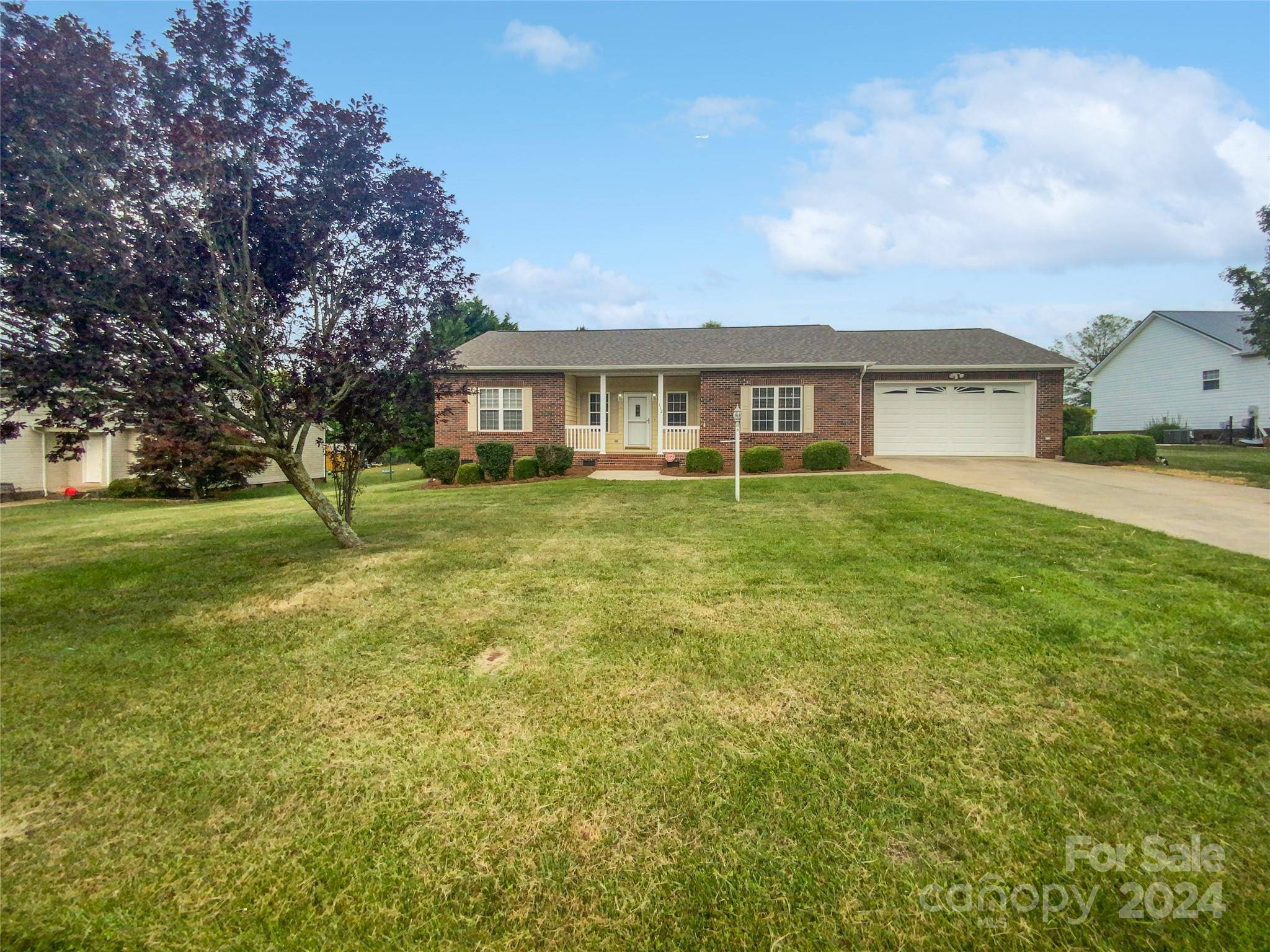 112 Windrow LN,  Statesville,  NC 28625