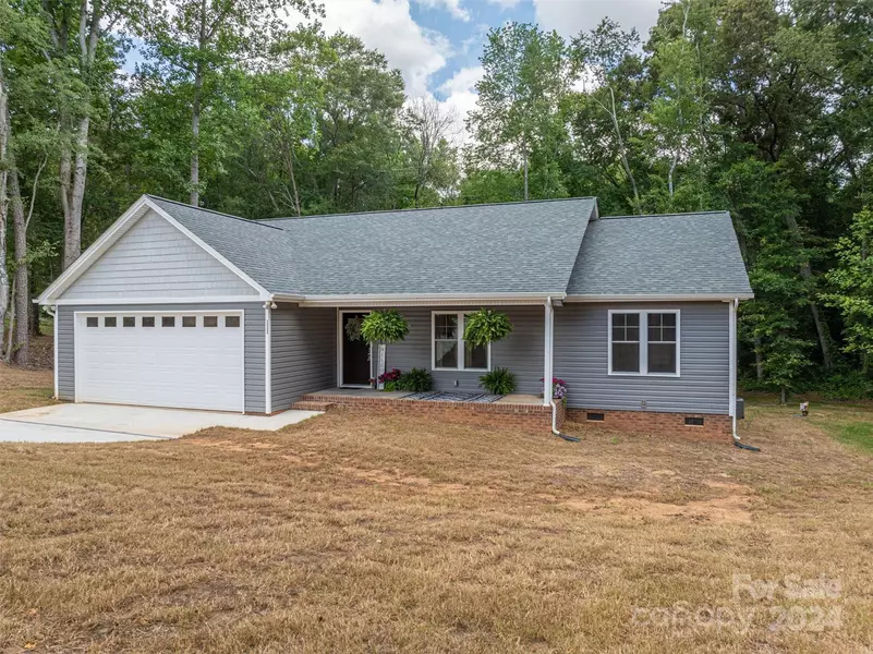 1332 W NC 27 HWY, Lincolnton, NC 28092