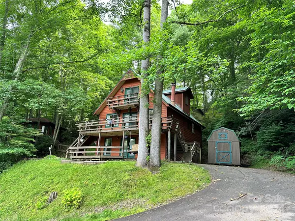 330 Riddle Cove RD, Maggie Valley, NC 28751