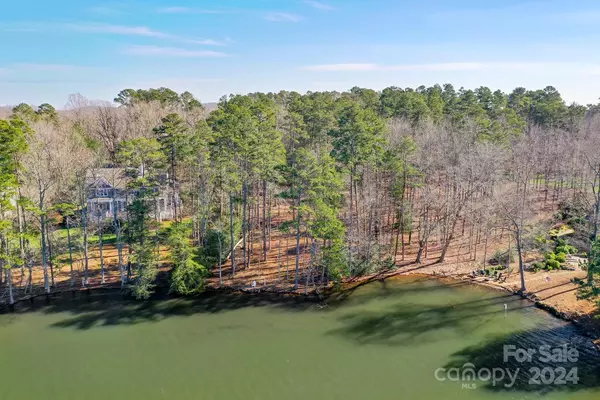 New London, NC 28127,521 Pennington Ferry DR