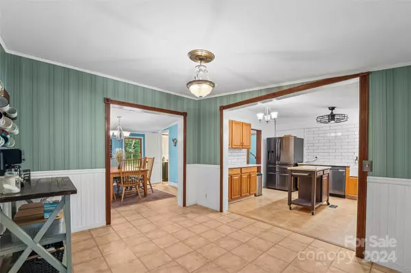 178 Calhoun DR Hickory, NC 28601