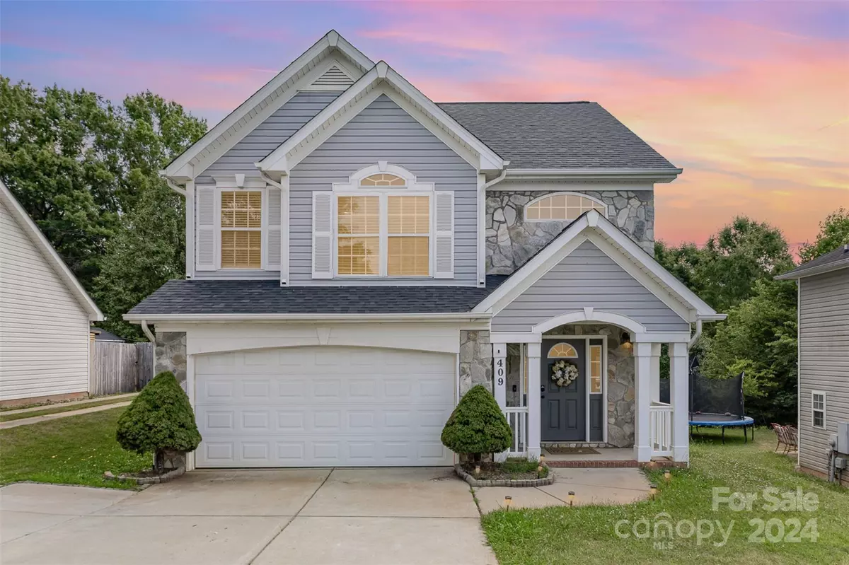 Conover, NC 28613,409 Eastway LN