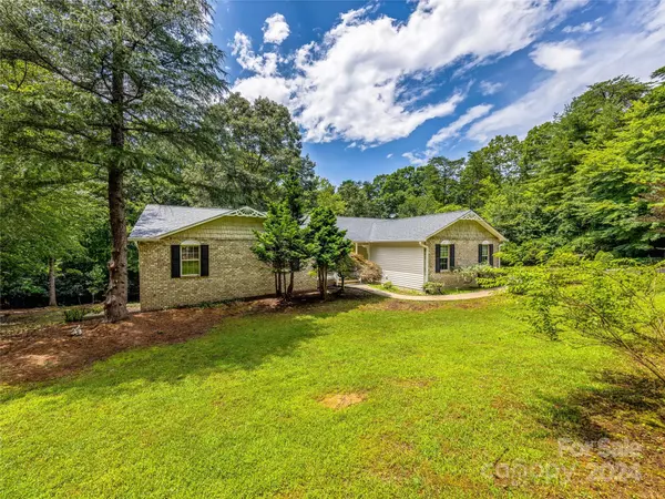 Horse Shoe, NC 28742,4 Leibestraum DR