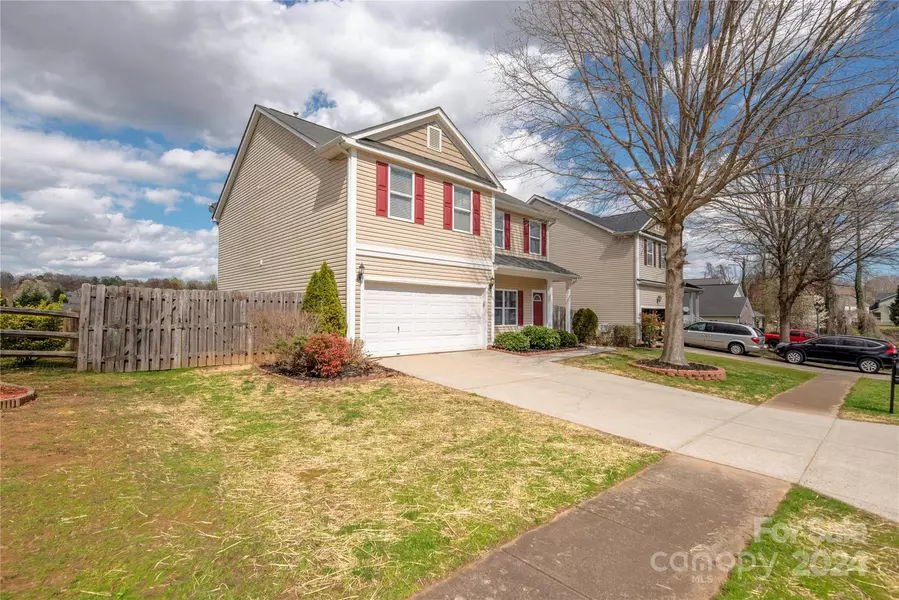 289 Flanders DR, Mooresville, NC 28117