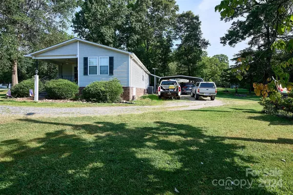 Conover, NC 28613,1070 27th ST NE