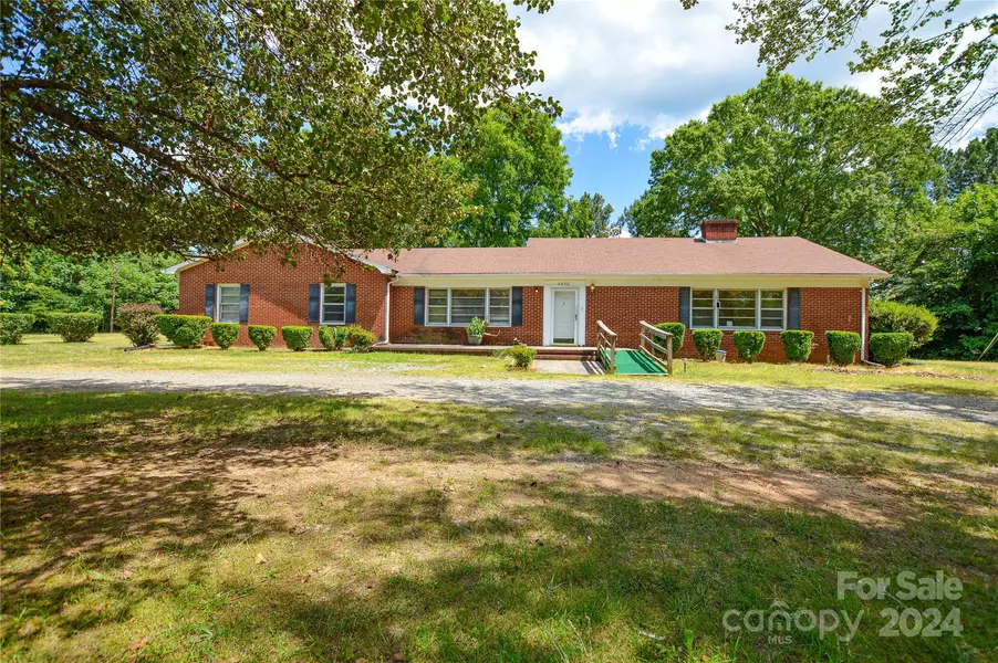 6490 NC Hwy 135 HWY, Stoneville, NC 27048