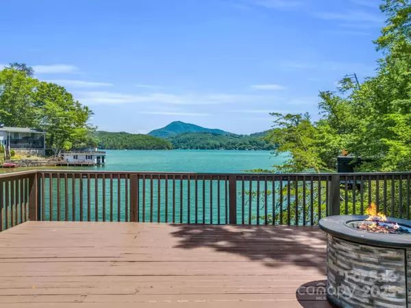 Lake Lure, NC 28746,197 Hawthorne DR