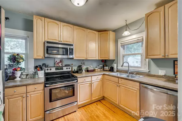 Gastonia, NC 28052,403 Woodlawn AVE