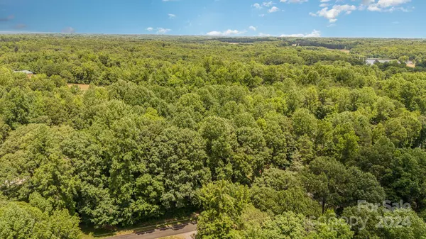 Mocksville, NC 27028,171 Lakeview RD