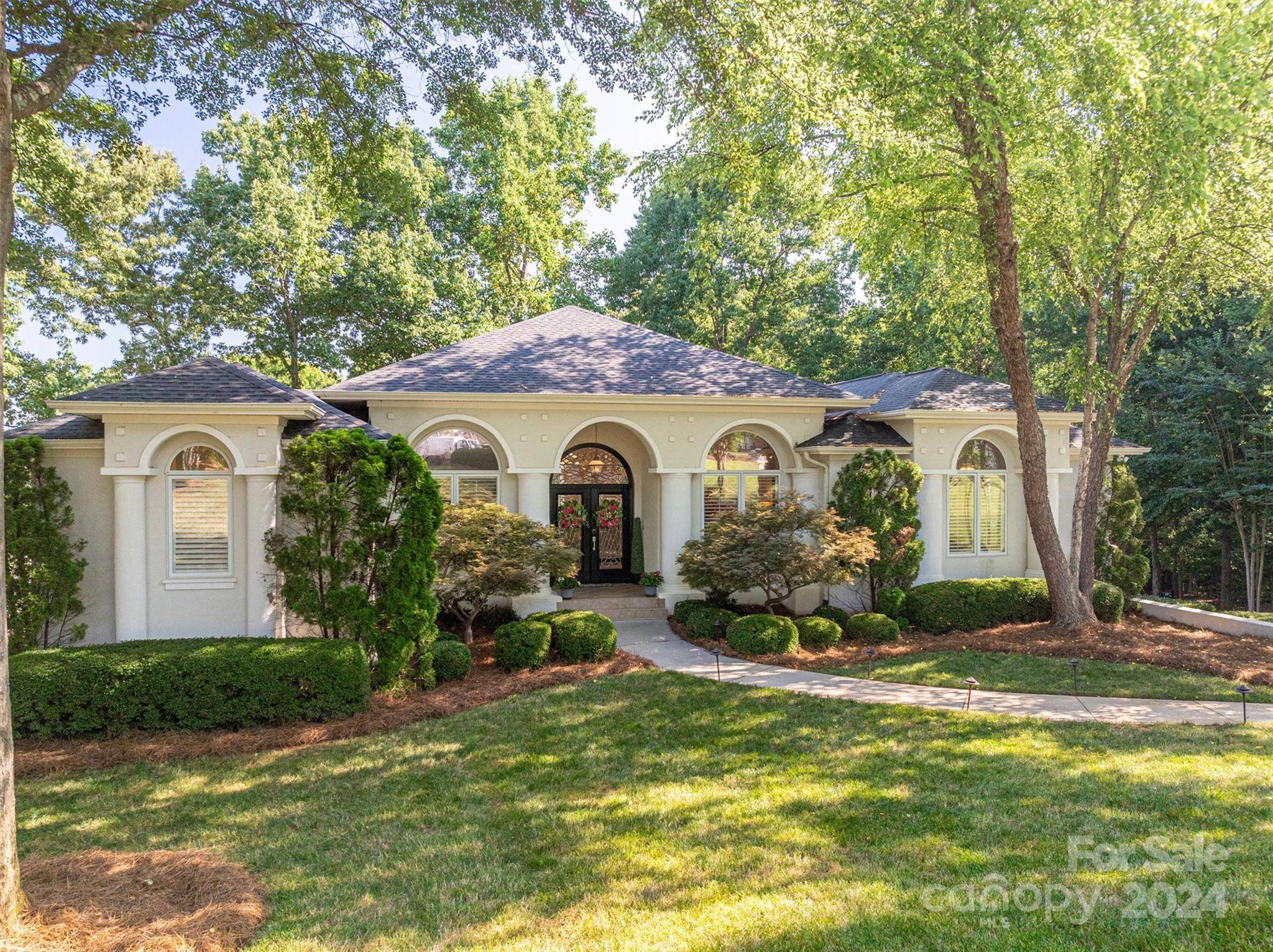311 Forest Bay CT,  Belmont,  NC 28012