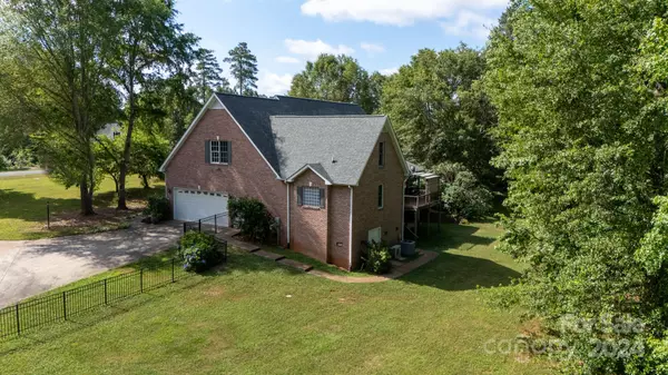 York, SC 29745,912 Silver Charm LN