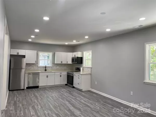 Shelby, NC 28150,502 Booker ST