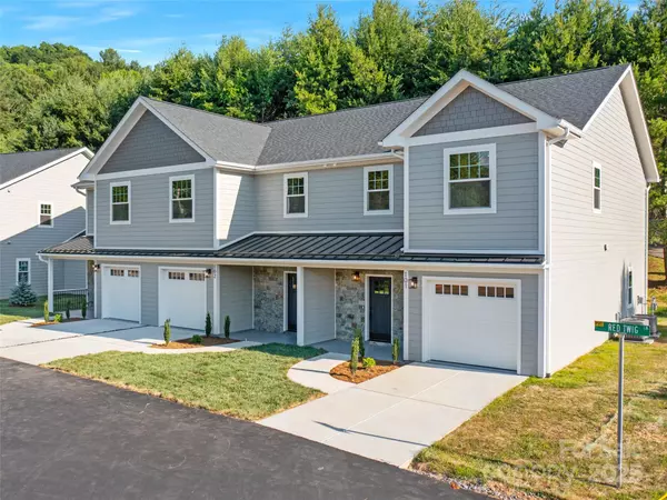 100 Red Twig LN #Unit 101, Burnsville, NC 28714
