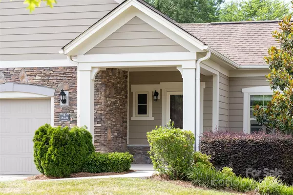 Cornelius, NC 28031,18721 Daymark DR