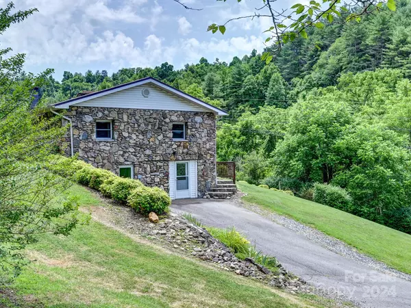 Marshall, NC 28753,630 Petersburg RD